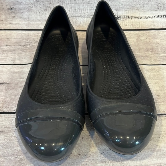 Crocs Patent Leather Toe Iconic Comfort Shoe‎ Size 10 - Picture 1 of 5